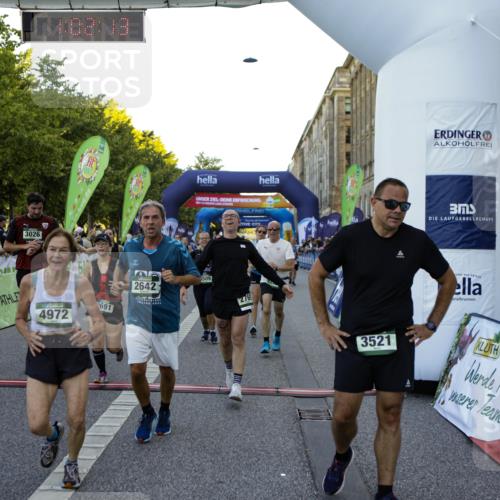 01.09.2024 - BARMER Alsterlauf Kathrin Stürmer Photography http://msf.ph/oto/6970495 01.09.2024 10:02:11 Ziel 2163, 2165, 2420, 2785, 2830, 2838, 2839, 3550, 3621, 3728, 4079, 4778, 4825, 4937, 4947, 8289, 2116, 2442, 2642, 2677, 2691, 2769, 2939, 3026, 3203, 3294, 3521, 3650, 3746, 3862, 4085, 4086, 4138, 4218, 4441, 4509, 4719, 4972, 5210, 5254, 5263, 8063, 8297 meine-sportfotos.de