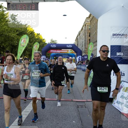 01.09.2024 - BARMER Alsterlauf Kathrin Stürmer Photography http://msf.ph/oto/6970496 01.09.2024 10:02:11 Ziel 2163, 2165, 2420, 2785, 2830, 2838, 2839, 3550, 3621, 3728, 4079, 4778, 4825, 4937, 4947, 8289, 2116, 2442, 2642, 2677, 2691, 2769, 2939, 3026, 3203, 3294, 3521, 3650, 3746, 3862, 4085, 4086, 4138, 4218, 4441, 4509, 4719, 4972, 5210, 5254, 5263, 8063, 8297 meine-sportfotos.de