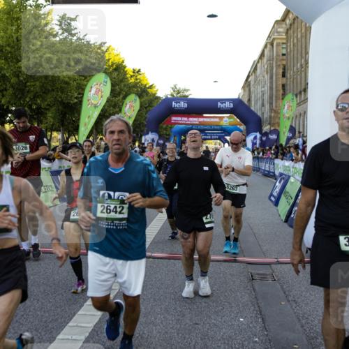 01.09.2024 - BARMER Alsterlauf Kathrin Stürmer Photography http://msf.ph/oto/6970499 01.09.2024 10:02:11 Ziel 2163, 2165, 2420, 2785, 2830, 2838, 2839, 3550, 3621, 3728, 4079, 4778, 4825, 4937, 4947, 8289, 2116, 2442, 2642, 2677, 2691, 2769, 2939, 3026, 3203, 3294, 3521, 3650, 3746, 3862, 4085, 4086, 4138, 4218, 4441, 4509, 4719, 4972, 5210, 5254, 5263, 8063, 8297 meine-sportfotos.de