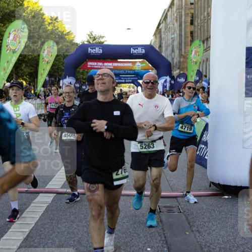 01.09.2024 - BARMER Alsterlauf Kathrin Stürmer Photography http://msf.ph/oto/6970503 01.09.2024 10:02:12 Ziel 2163, 2165, 2420, 2785, 2830, 2838, 2839, 3129, 3550, 3621, 4079, 4778, 4825, 4937, 4947, 8289, 2116, 2442, 2642, 2677, 2691, 2769, 2939, 3026, 3203, 3294, 3521, 3650, 3746, 3862, 4085, 4086, 4138, 4218, 4441, 4509, 4719, 4972, 5210, 5254, 5263, 8297 meine-sportfotos.de