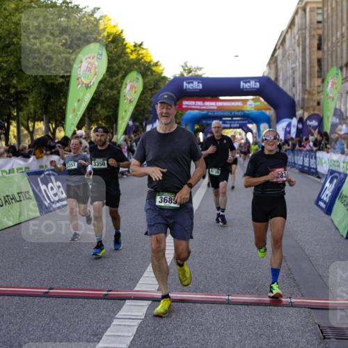 01.09.2024 - BARMER Alsterlauf Kathrin Stürmer Photography http://msf.ph/oto/6970509 01.09.2024 10:02:22 Ziel 2163, 2785, 2837, 3040, 3129, 3361, 3505, 3550, 3616, 3621, 4079, 4121, 4778, 4947, 8344, 8348, 2116, 2260, 2656, 2657, 3294, 3350, 3351, 3685, 3958, 4441, 5283, 8130 meine-sportfotos.de