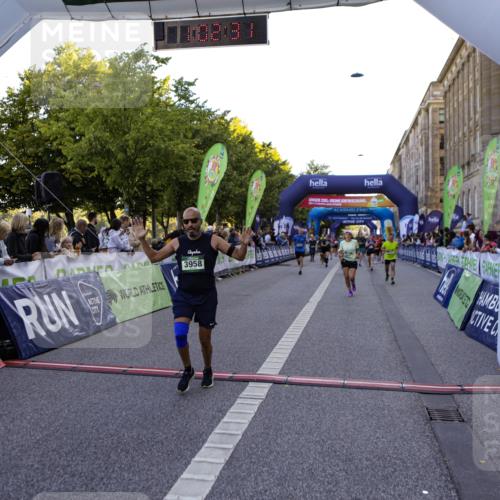 01.09.2024 - BARMER Alsterlauf Kathrin Stürmer Photography http://msf.ph/oto/6970523 01.09.2024 10:02:29 Ziel 2094, 2750, 2802, 2837, 3040, 3116, 3129, 3188, 3361, 3494, 3505, 3572, 3616, 4079, 4121, 4122, 4947, 8344, 8348, 2098, 2099, 2260, 2656, 2657, 2823, 3350, 3351, 3591, 3958, 3979, 4169, 4308, 4703, 4892, 5037, 8130 meine-sportfotos.de