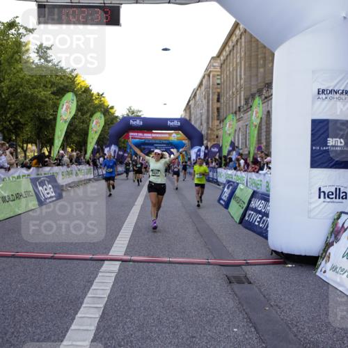 01.09.2024 - BARMER Alsterlauf Kathrin Stürmer Photography http://msf.ph/oto/6970534 01.09.2024 10:02:31 Ziel 2094, 2154, 2750, 2802, 2837, 3040, 3116, 3129, 3188, 3361, 3494, 3505, 3572, 3616, 3818, 4079, 4121, 4122, 4947, 8344, 8348, 2098, 2099, 2112, 2134, 2210, 2260, 2656, 2657, 2823, 3163, 3284, 3591, 3958, 3979, 4106, 4169, 4308, 4703, 4892, 5033, 5037 meine-sportfotos.de