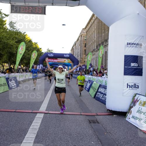 01.09.2024 - BARMER Alsterlauf Kathrin Stürmer Photography http://msf.ph/oto/6970539 01.09.2024 10:02:32 Ziel 2094, 2154, 2474, 2750, 2802, 2837, 3040, 3116, 3129, 3188, 3361, 3494, 3505, 3572, 3616, 3818, 4121, 4122, 8344, 8348, 2098, 2099, 2112, 2134, 2210, 2260, 2656, 2657, 2823, 3163, 3226, 3284, 3591, 3958, 3979, 4106, 4169, 4308, 4406, 4703, 4892, 5033, 5037 meine-sportfotos.de