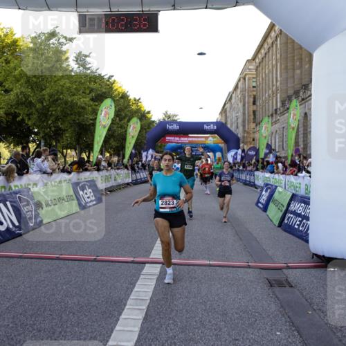 01.09.2024 - BARMER Alsterlauf Kathrin Stürmer Photography http://msf.ph/oto/6970544 01.09.2024 10:02:34 Ziel 2094, 2154, 2474, 2750, 2802, 3040, 3116, 3188, 3361, 3494, 3505, 3572, 3616, 3708, 3818, 4121, 4122, 5063, 8344, 8348, 2098, 2099, 2112, 2134, 2185, 2210, 2823, 3051, 3163, 3226, 3284, 3591, 3958, 3979, 4106, 4169, 4308, 4406, 4703, 4892, 5033, 5037, 5238, 8011 meine-sportfotos.de