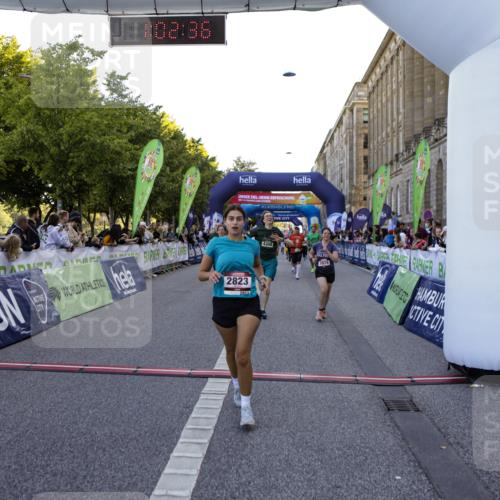 01.09.2024 - BARMER Alsterlauf Kathrin Stürmer Photography http://msf.ph/oto/6970545 01.09.2024 10:02:34 Ziel 2094, 2154, 2474, 2750, 2802, 3040, 3116, 3188, 3361, 3494, 3505, 3572, 3616, 3708, 3818, 4121, 4122, 5063, 8344, 8348, 2098, 2099, 2112, 2134, 2185, 2210, 2823, 3051, 3163, 3226, 3284, 3591, 3958, 3979, 4106, 4169, 4308, 4406, 4703, 4892, 5033, 5037, 5238, 8011 meine-sportfotos.de