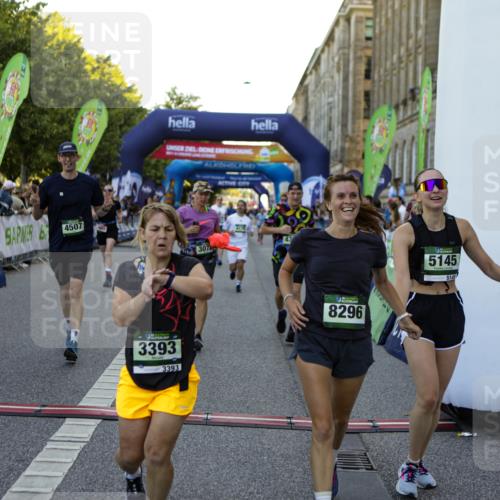 01.09.2024 - BARMER Alsterlauf Kathrin Stürmer Photography http://msf.ph/oto/6970566 01.09.2024 10:02:46 Ziel 2094, 2154, 2474, 2569, 2651, 2750, 2802, 2988, 2989, 3099, 3159, 3572, 3708, 3709, 3818, 4062, 4063, 4307, 4953, 4954, 5063, 8284, 8285, 2134, 2185, 2210, 2274, 2555, 2740, 2884, 3046, 3051, 3072, 3163, 3226, 3284, 3308, 3373, 3393, 3523, 3593, 3759, 3805, 3860, 3928, 3986, 4026, 4106, 4175, 4176, 4216, 4378, 4406, 4507, 4841, 4906, 5145, 5238, 8011, 8296 meine-sportfotos.de