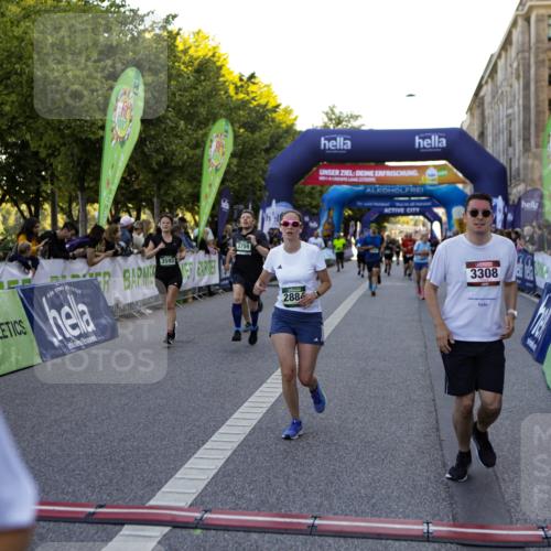 01.09.2024 - BARMER Alsterlauf Kathrin Stürmer Photography http://msf.ph/oto/6970580 01.09.2024 10:02:51 Ziel 2033, 2154, 2474, 2500, 2550, 2569, 2651, 2988, 2989, 3099, 3159, 3708, 3709, 4062, 4063, 4307, 4953, 4954, 5063, 8284, 8285, 2227, 2275, 2555, 2740, 2790, 2884, 3072, 3162, 3308, 3373, 3393, 3523, 3593, 3759, 3805, 3860, 3986, 4026, 4046, 4175, 4176, 4378, 4507, 4841, 4912, 4966, 5145, 8215, 8296 meine-sportfotos.de