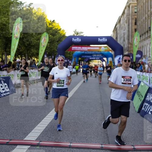 01.09.2024 - BARMER Alsterlauf Kathrin Stürmer Photography http://msf.ph/oto/6970582 01.09.2024 10:02:51 Ziel 2033, 2154, 2474, 2500, 2550, 2569, 2651, 2988, 2989, 3099, 3159, 3708, 3709, 4062, 4063, 4307, 4953, 4954, 5063, 8284, 8285, 2227, 2275, 2555, 2740, 2790, 2884, 3072, 3162, 3308, 3373, 3393, 3523, 3593, 3759, 3805, 3860, 3986, 4026, 4046, 4175, 4176, 4378, 4507, 4841, 4912, 4966, 5145, 8215, 8296 meine-sportfotos.de