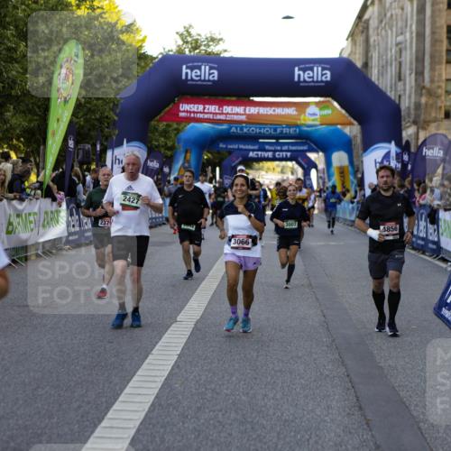 01.09.2024 - BARMER Alsterlauf Kathrin Stürmer Photography http://msf.ph/oto/6970604 01.09.2024 10:03:13 Ziel 2046, 2120, 2585, 2586, 2690, 2753, 2777, 2793, 3618, 3620, 3782, 3970, 4285, 4449, 4516, 4520, 4705, 4714, 5031, 5214, 5218, 5220, 2007, 2044, 2379, 2427, 2444, 2552, 2915, 2956, 3007, 3066, 3422, 3559, 3999, 4080, 4312, 4411, 4475, 4855, 4856, 5301, 5313, 8053 meine-sportfotos.de