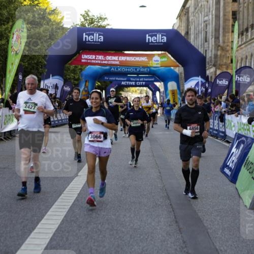 01.09.2024 - BARMER Alsterlauf Kathrin Stürmer Photography http://msf.ph/oto/6970607 01.09.2024 10:03:14 Ziel 2046, 2120, 2585, 2586, 2690, 2753, 2777, 2793, 3556, 3618, 3620, 3782, 3970, 4285, 4449, 4516, 4520, 4705, 4714, 5031, 5214, 5218, 5220, 2007, 2044, 2379, 2427, 2444, 2552, 2915, 2956, 3007, 3066, 3218, 3559, 3999, 4080, 4312, 4411, 4475, 4855, 4856, 4897, 5301, 5313, 8053, 8147 meine-sportfotos.de