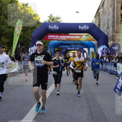 01.09.2024 - BARMER Alsterlauf Kathrin Stürmer Photography http://msf.ph/oto/6970623 01.09.2024 10:03:19 Ziel 2046, 2120, 2690, 2753, 2777, 2793, 3326, 3556, 3618, 3620, 3782, 3970, 4285, 4520, 4705, 4714, 5030, 5031, 5214, 5220, 2007, 2044, 2198, 2379, 2427, 2444, 2552, 2956, 3007, 3066, 3122, 3218, 3999, 4215, 4411, 4454, 4475, 4855, 4856, 4897, 5079, 5116, 8053, 8147 meine-sportfotos.de