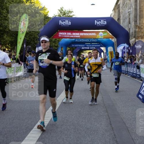 01.09.2024 - BARMER Alsterlauf Kathrin Stürmer Photography http://msf.ph/oto/6970624 01.09.2024 10:03:19 Ziel 2046, 2120, 2690, 2753, 2777, 2793, 3326, 3556, 3618, 3620, 3782, 3970, 4285, 4520, 4705, 4714, 5030, 5031, 5214, 5220, 2007, 2044, 2198, 2379, 2427, 2444, 2552, 2956, 3007, 3066, 3122, 3218, 3999, 4215, 4411, 4454, 4475, 4855, 4856, 4897, 5079, 5116, 8053, 8147 meine-sportfotos.de