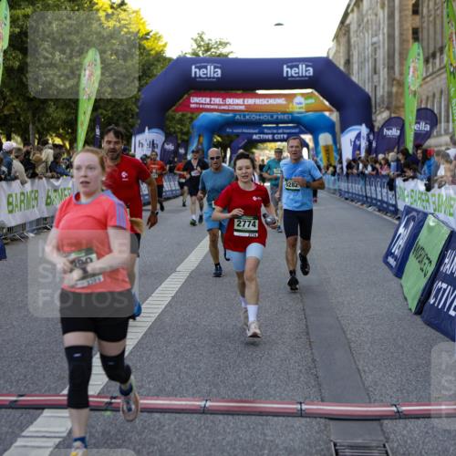 01.09.2024 - BARMER Alsterlauf Kathrin Stürmer Photography http://msf.ph/oto/6970636 01.09.2024 10:03:34 Ziel 2014, 2015, 2705, 3326, 3556, 3579, 4422, 4767, 5019, 5030, 5211, 8015, 8400, 2267, 2343, 2681, 2716, 2745, 2774, 2917, 2954, 2961, 2962, 3061, 3063, 3242, 3389, 3600, 3723, 3839, 3930, 4028, 4039, 4314, 4656, 4961, 5053, 8041, 8282 meine-sportfotos.de