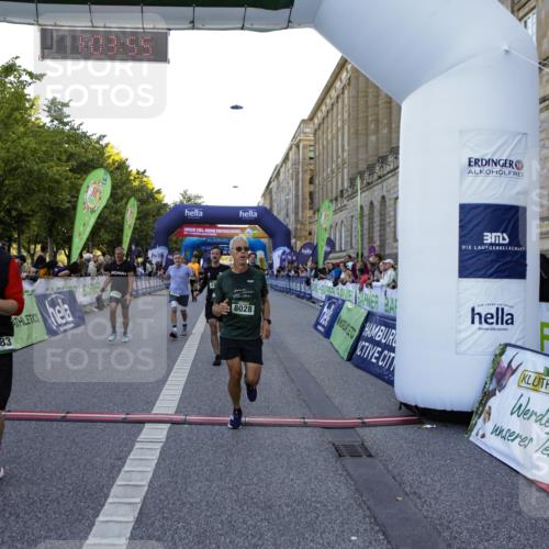 01.09.2024 - BARMER Alsterlauf Kathrin Stürmer Photography http://msf.ph/oto/6970677 01.09.2024 10:03:53 Ziel 2258, 2414, 2493, 2497, 2529, 3108, 3109, 3258, 3336, 3415, 3424, 4484, 5217, 8150, 2583, 2607, 3420, 3421, 3778, 4208, 4288, 4427, 4712, 4741, 4986, 5166, 5187, 8028, 8246 meine-sportfotos.de