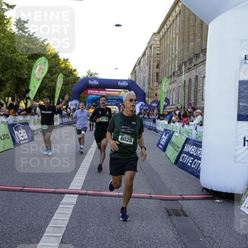 01.09.2024 - BARMER Alsterlauf Kathrin Stürmer Photography http://msf.ph/oto/6970679 01.09.2024 10:03:54 Ziel 2258, 2414, 2493, 2497, 2529, 3108, 3109, 3258, 3336, 3415, 3424, 4340, 4484, 5217, 8150, 2583, 2607, 3420, 3421, 3778, 4208, 4288, 4427, 4712, 4741, 4986, 5166, 5187, 8028, 8246 meine-sportfotos.de