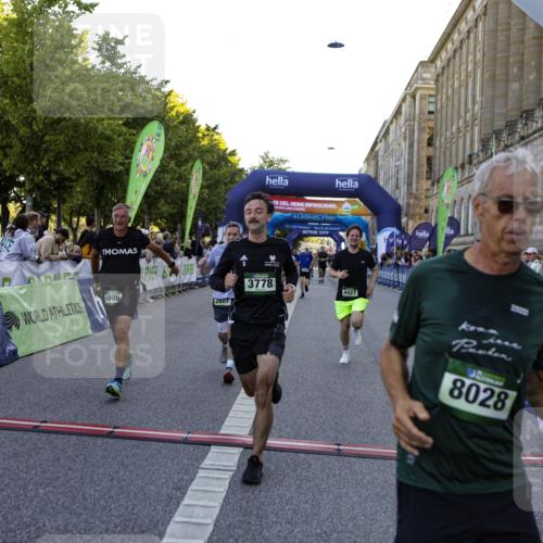 01.09.2024 - BARMER Alsterlauf Kathrin Stürmer Photography http://msf.ph/oto/6970684 01.09.2024 10:03:55 Ziel 2258, 2414, 2493, 2497, 2529, 3108, 3109, 3258, 3336, 3415, 3424, 4340, 4484, 4526, 5217, 8150, 2583, 2607, 3420, 3421, 3778, 4208, 4288, 4427, 4712, 4741, 4986, 5166, 5187, 8028, 8246 meine-sportfotos.de