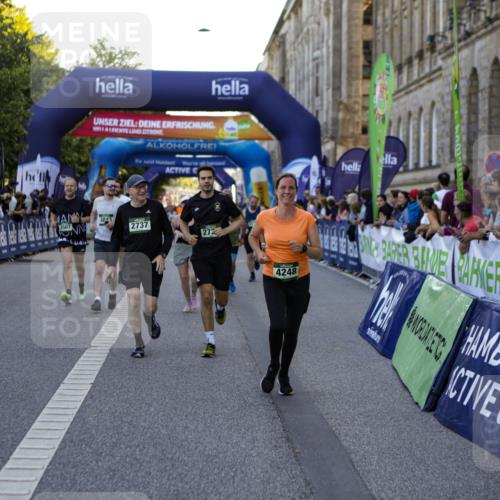 01.09.2024 - BARMER Alsterlauf Kathrin Stürmer Photography http://msf.ph/oto/6970706 01.09.2024 10:04:03 Ziel 2493, 2497, 2529, 3080, 3091, 3108, 3109, 3258, 3424, 3873, 4340, 4484, 4526, 4701, 5217, 2735, 2737, 2778, 2880, 3279, 3507, 3635, 3823, 3843, 4248, 4288, 4712, 4741, 5187, 5234, 8066 meine-sportfotos.de