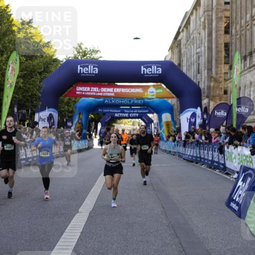 01.09.2024 - BARMER Alsterlauf Kathrin Stürmer Photography http://msf.ph/oto/6970728 01.09.2024 10:04:19 Ziel 2191, 2192, 2327, 2636, 3080, 3254, 3309, 3659, 3734, 3866, 3873, 4447, 4448, 4669, 4704, 5130, 2008, 2714, 3052, 3297, 3631, 3632, 3887, 3889, 4033, 4082, 4295, 4726, 4806, 4807, 5025, 8126 meine-sportfotos.de