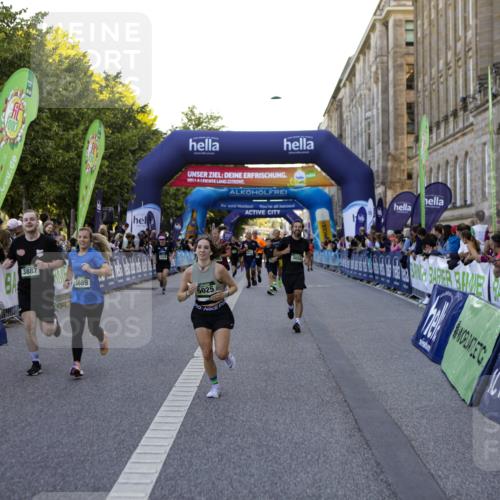 01.09.2024 - BARMER Alsterlauf Kathrin Stürmer Photography http://msf.ph/oto/6970734 01.09.2024 10:04:20 Ziel 2191, 2192, 2327, 2636, 3080, 3254, 3309, 3659, 3734, 3866, 4447, 4448, 4669, 4704, 5130, 2008, 2714, 3052, 3297, 3631, 3632, 3887, 3889, 4033, 4082, 4295, 4726, 4806, 4807, 4851, 5025, 8126 meine-sportfotos.de