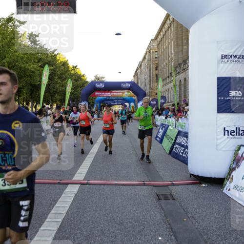 01.09.2024 - BARMER Alsterlauf Kathrin Stürmer Photography http://msf.ph/oto/6970749 01.09.2024 10:04:37 Ziel 2065, 2269, 3309, 3659, 4982, 4990, 8052, 8378, 2075, 2217, 2237, 2609, 2692, 2776, 3113, 3194, 3247, 3449, 3509, 3581, 3582, 3623, 3732, 4164, 4213, 4506, 4627, 4814, 4871, 4997, 8235, 8365 meine-sportfotos.de