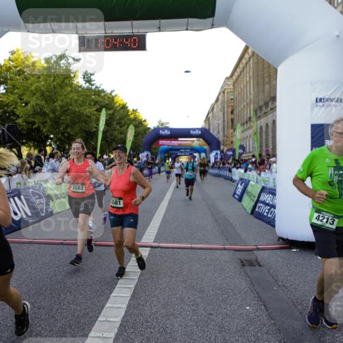 01.09.2024 - BARMER Alsterlauf Kathrin Stürmer Photography http://msf.ph/oto/6970759 01.09.2024 10:04:38 Ziel 2065, 2269, 3309, 4982, 4990, 8052, 8378, 2075, 2217, 2237, 2609, 2692, 2776, 3113, 3194, 3247, 3449, 3509, 3581, 3582, 3623, 3732, 4164, 4213, 4627, 4814, 4871, 4997, 8235 meine-sportfotos.de