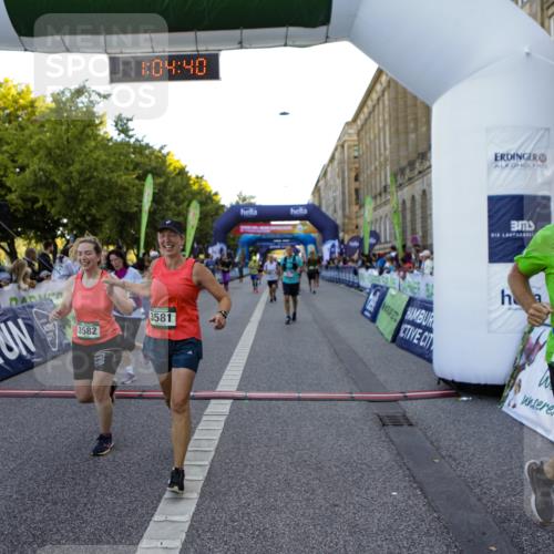 01.09.2024 - BARMER Alsterlauf Kathrin Stürmer Photography http://msf.ph/oto/6970760 01.09.2024 10:04:39 Ziel 2065, 2269, 3309, 4982, 4990, 8052, 8378, 2075, 2217, 2237, 2609, 2776, 3113, 3194, 3247, 3449, 3509, 3581, 3582, 3623, 4164, 4213, 4627, 4706, 4814, 4871, 4997, 8235 meine-sportfotos.de