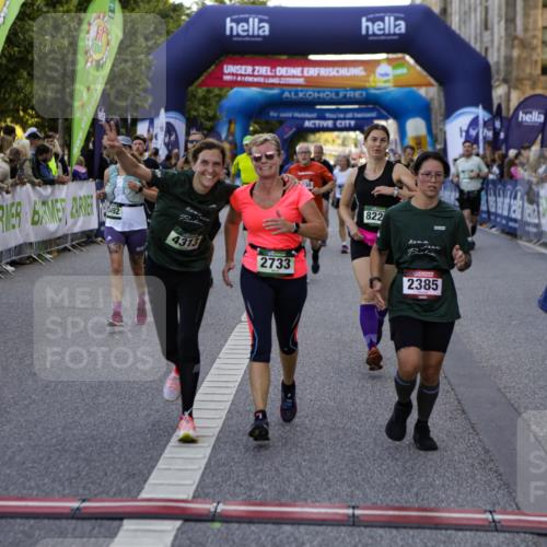 01.09.2024 - BARMER Alsterlauf Kathrin Stürmer Photography http://msf.ph/oto/6970784 01.09.2024 10:05:11 Ziel 2109, 2115, 2121, 2199, 2576, 2792, 2889, 3549, 3826, 3910, 3911, 8351, 2096, 2385, 2478, 2733, 2845, 3172, 3237, 3257, 3384, 3492, 3721, 3740, 3785, 3786, 4030, 4042, 4094, 4219, 4313, 4390, 4421, 4530, 4568, 4616, 4940, 4950, 4965, 8042, 8225 meine-sportfotos.de