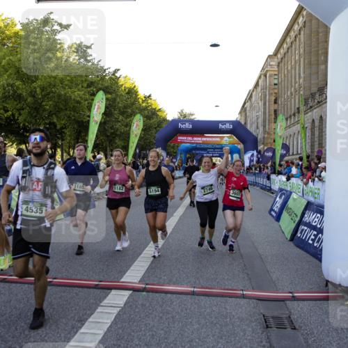 01.09.2024 - BARMER Alsterlauf Kathrin Stürmer Photography http://msf.ph/oto/6970821 01.09.2024 10:05:27 Ziel 2199, 2507, 2889, 2979, 4453, 5112, 5311, 2147, 2239, 2368, 2393, 2494, 2746, 2748, 2966, 3100, 3173, 3232, 3601, 3602, 3607, 3985, 4535, 4566, 4567, 4660, 4901, 5154, 5182, 5185, 5194, 8333 meine-sportfotos.de