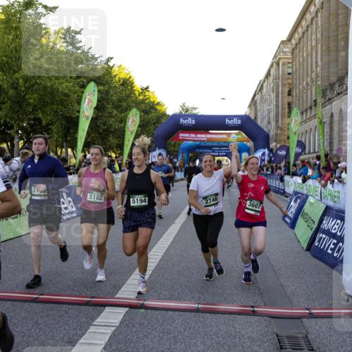 01.09.2024 - BARMER Alsterlauf Kathrin Stürmer Photography http://msf.ph/oto/6970823 01.09.2024 10:05:27 Ziel 2199, 2507, 2889, 2979, 4453, 5112, 5311, 2147, 2239, 2368, 2393, 2494, 2746, 2748, 2966, 3100, 3173, 3232, 3601, 3602, 3607, 3985, 4535, 4566, 4567, 4660, 4901, 5154, 5182, 5185, 5194, 8333 meine-sportfotos.de
