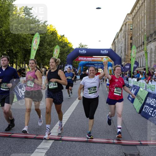 01.09.2024 - BARMER Alsterlauf Kathrin Stürmer Photography http://msf.ph/oto/6970824 01.09.2024 10:05:27 Ziel 2199, 2507, 2889, 2979, 4453, 5112, 5311, 2147, 2239, 2368, 2393, 2494, 2746, 2748, 2966, 3100, 3173, 3232, 3601, 3602, 3607, 3985, 4535, 4566, 4567, 4660, 4901, 5154, 5182, 5185, 5194, 8333 meine-sportfotos.de