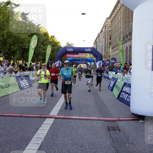 01.09.2024 - BARMER Alsterlauf Kathrin Stürmer Photography http://msf.ph/oto/6970835 01.09.2024 10:05:33 Ziel 2507, 2536, 2979, 3407, 3639, 3700, 4186, 4453, 5112, 5311, 2041, 2147, 2219, 2239, 2368, 2393, 2488, 2489, 2589, 2672, 2746, 2966, 3023, 3100, 3173, 3601, 3602, 3607, 3745, 3812, 4535, 4566, 4567, 4901, 5182, 5185, 5194, 8226, 8333 meine-sportfotos.de