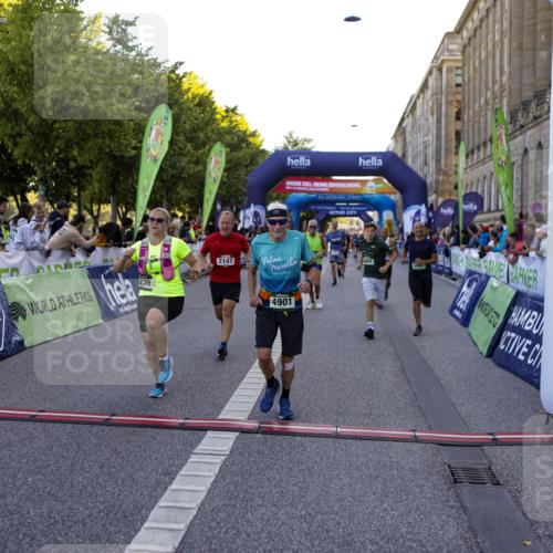01.09.2024 - BARMER Alsterlauf Kathrin Stürmer Photography http://msf.ph/oto/6970837 01.09.2024 10:05:34 Ziel 2143, 2507, 2536, 2975, 2979, 3407, 3639, 3700, 4186, 4453, 5112, 5311, 2041, 2147, 2219, 2239, 2368, 2393, 2488, 2489, 2589, 2672, 2746, 2966, 3023, 3100, 3173, 3601, 3602, 3607, 3745, 3812, 4566, 4567, 4901, 5182, 5185, 5194, 8226 meine-sportfotos.de