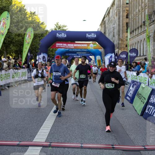 01.09.2024 - BARMER Alsterlauf Kathrin Stürmer Photography http://msf.ph/oto/6970842 01.09.2024 10:05:47 Ziel 2143, 2536, 2614, 2881, 2974, 2975, 3407, 3639, 3700, 3947, 3948, 4181, 4186, 4690, 4929, 4957, 5156, 5312, 8219, 8309, 2169, 2205, 3034, 3682, 3807, 3835, 4010, 4011, 4633, 4734, 4934, 4939, 5278, 8110, 8226, 8252, 8334 meine-sportfotos.de