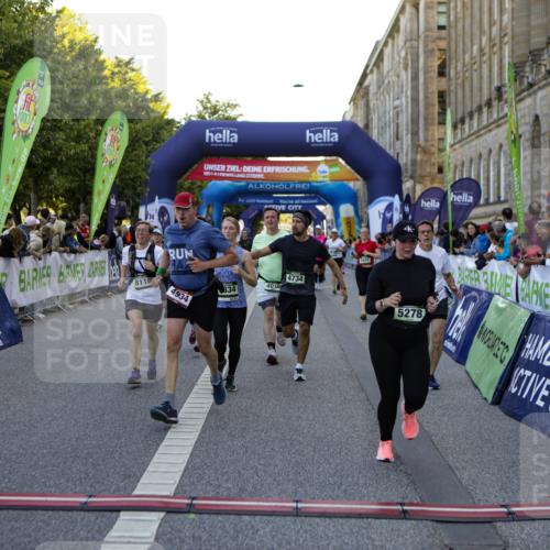 01.09.2024 - BARMER Alsterlauf Kathrin Stürmer Photography http://msf.ph/oto/6970843 01.09.2024 10:05:47 Ziel 2143, 2536, 2614, 2881, 2974, 2975, 3407, 3639, 3700, 3947, 3948, 4181, 4186, 4690, 4929, 4957, 5156, 5312, 8219, 8309, 2169, 2205, 3034, 3682, 3807, 3835, 4010, 4011, 4633, 4734, 4934, 4939, 5278, 8110, 8226, 8252, 8334 meine-sportfotos.de