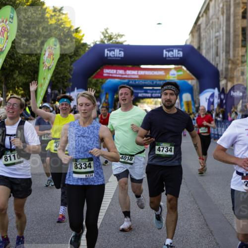 01.09.2024 - BARMER Alsterlauf Kathrin Stürmer Photography http://msf.ph/oto/6970849 01.09.2024 10:05:49 Ziel 2143, 2614, 2881, 2974, 2975, 3407, 3639, 3700, 3947, 3948, 4181, 4186, 4690, 4702, 4929, 4957, 5156, 5312, 8219, 8309, 2169, 2205, 2292, 3034, 3199, 3682, 3807, 3835, 4010, 4011, 4633, 4734, 4934, 4939, 5180, 5278, 8110, 8252, 8334 meine-sportfotos.de