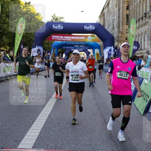 01.09.2024 - BARMER Alsterlauf Kathrin Stürmer Photography http://msf.ph/oto/6970864 01.09.2024 10:05:54 Ziel 2143, 2614, 2881, 2974, 2975, 3947, 3948, 4181, 4690, 4702, 4870, 4929, 4957, 5156, 5312, 8219, 8231, 8309, 2169, 2205, 2292, 2983, 3005, 3034, 3199, 3331, 3627, 3665, 3682, 3769, 3835, 4010, 4011, 4517, 4633, 4734, 4798, 4854, 4934, 4939, 5066, 5180, 5278, 8110, 8252, 8334 meine-sportfotos.de