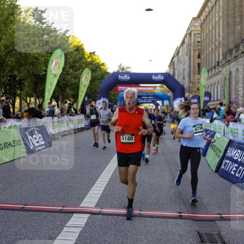 01.09.2024 - BARMER Alsterlauf Kathrin Stürmer Photography http://msf.ph/oto/6970868 01.09.2024 10:05:58 Ziel 2498, 2614, 3947, 3948, 4181, 4245, 4690, 4702, 4870, 4929, 4957, 5156, 8219, 8231, 2169, 2170, 2265, 2292, 2499, 2592, 2858, 2983, 3005, 3034, 3199, 3331, 3627, 3665, 3682, 3769, 3835, 4517, 4633, 4798, 4801, 4854, 5021, 5022, 5066, 5180, 8252 meine-sportfotos.de