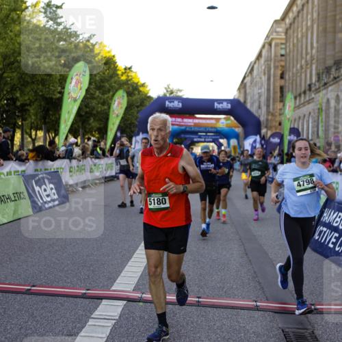 01.09.2024 - BARMER Alsterlauf Kathrin Stürmer Photography http://msf.ph/oto/6970870 01.09.2024 10:05:58 Ziel 2498, 2614, 3947, 3948, 4181, 4245, 4690, 4702, 4870, 4929, 4957, 5156, 8219, 8231, 2169, 2170, 2265, 2292, 2499, 2592, 2858, 2983, 3005, 3034, 3199, 3331, 3627, 3665, 3682, 3769, 3835, 4517, 4633, 4798, 4801, 4854, 5021, 5022, 5066, 5180, 8252 meine-sportfotos.de