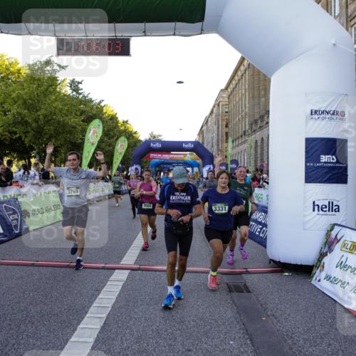 01.09.2024 - BARMER Alsterlauf Kathrin Stürmer Photography http://msf.ph/oto/6970880 01.09.2024 10:06:01 Ziel 2498, 3845, 3947, 3948, 4181, 4245, 4690, 4702, 4870, 4929, 4957, 8231, 2169, 2170, 2265, 2292, 2499, 2592, 2858, 2892, 2983, 3005, 3199, 3331, 3444, 3514, 3627, 3665, 3769, 3835, 4517, 4798, 4801, 4854, 5021, 5022, 5066, 5067, 5180 meine-sportfotos.de