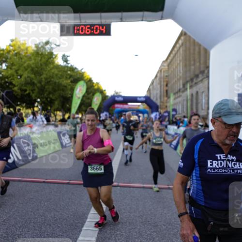 01.09.2024 - BARMER Alsterlauf Kathrin Stürmer Photography http://msf.ph/oto/6970890 01.09.2024 10:06:02 Ziel 2498, 3845, 3917, 3947, 3948, 4245, 4702, 4870, 4929, 4957, 8231, 2170, 2265, 2292, 2499, 2592, 2858, 2892, 2983, 3005, 3199, 3331, 3444, 3514, 3627, 3665, 3769, 3835, 4517, 4798, 4801, 4854, 5021, 5022, 5066, 5067, 5180 meine-sportfotos.de