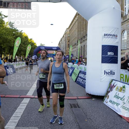 01.09.2024 - BARMER Alsterlauf Kathrin Stürmer Photography http://msf.ph/oto/6970895 01.09.2024 10:06:05 Ziel 2498, 2819, 3535, 3845, 3893, 3917, 3947, 3948, 4245, 4702, 4870, 4929, 4957, 5159, 8231, 2076, 2170, 2265, 2499, 2592, 2858, 2892, 2983, 3005, 3256, 3331, 3444, 3490, 3514, 3627, 3665, 3769, 4016, 4060, 4465, 4517, 4798, 4801, 4854, 5021, 5022, 5066, 5067 meine-sportfotos.de