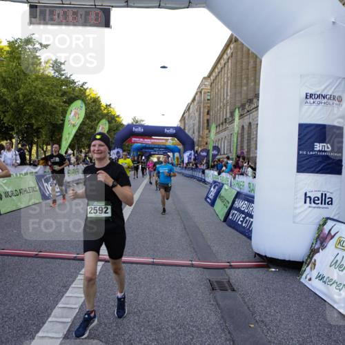01.09.2024 - BARMER Alsterlauf Kathrin Stürmer Photography http://msf.ph/oto/6970900 01.09.2024 10:06:08 Ziel 2362, 2498, 2819, 3081, 3500, 3535, 3845, 3893, 3917, 4245, 4702, 4870, 5159, 8231, 2076, 2170, 2265, 2499, 2592, 2858, 2892, 2983, 3005, 3161, 3256, 3299, 3436, 3444, 3490, 3514, 3627, 3665, 4016, 4060, 4465, 4801, 5021, 5022, 5066, 5067 meine-sportfotos.de
