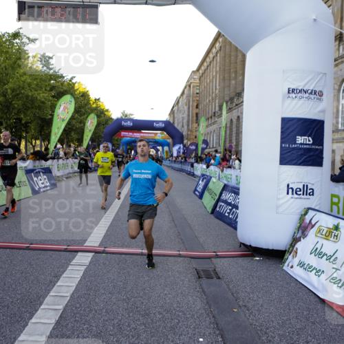 01.09.2024 - BARMER Alsterlauf Kathrin Stürmer Photography http://msf.ph/oto/6970906 01.09.2024 10:06:09 Ziel 2362, 2498, 2819, 3081, 3500, 3535, 3845, 3893, 3917, 4245, 4547, 4548, 4870, 5159, 8231, 2076, 2170, 2214, 2265, 2499, 2592, 2858, 2892, 2983, 3005, 3161, 3256, 3299, 3436, 3444, 3490, 3514, 4016, 4060, 4465, 4801, 5021, 5022, 5066, 5067 meine-sportfotos.de