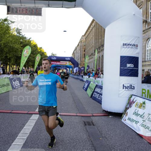 01.09.2024 - BARMER Alsterlauf Kathrin Stürmer Photography http://msf.ph/oto/6970908 01.09.2024 10:06:09 Ziel 2362, 2498, 2819, 3081, 3500, 3535, 3845, 3893, 3917, 4245, 4547, 4548, 4870, 5159, 8231, 2076, 2170, 2214, 2265, 2499, 2592, 2858, 2892, 2983, 3005, 3161, 3256, 3299, 3436, 3444, 3490, 3514, 4016, 4060, 4465, 4801, 5021, 5022, 5066, 5067 meine-sportfotos.de