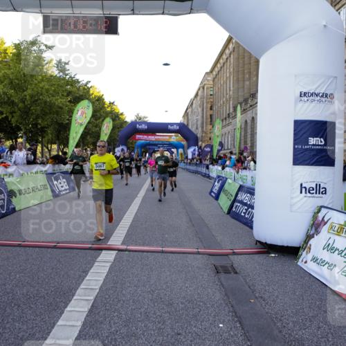 01.09.2024 - BARMER Alsterlauf Kathrin Stürmer Photography http://msf.ph/oto/6970910 01.09.2024 10:06:10 Ziel 2362, 2498, 2819, 3081, 3500, 3532, 3533, 3535, 3845, 3893, 3917, 4245, 4547, 4548, 4870, 5159, 8231, 2076, 2170, 2214, 2265, 2499, 2592, 2858, 2892, 3161, 3256, 3299, 3436, 3444, 3490, 3514, 4016, 4060, 4465, 4801, 5021, 5022, 5067, 5160, 8027 meine-sportfotos.de