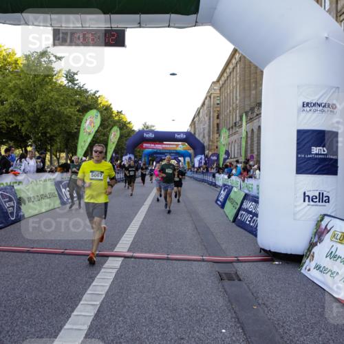 01.09.2024 - BARMER Alsterlauf Kathrin Stürmer Photography http://msf.ph/oto/6970912 01.09.2024 10:06:10 Ziel 2362, 2498, 2819, 3081, 3500, 3532, 3533, 3535, 3845, 3893, 3917, 4245, 4547, 4548, 4870, 5159, 8231, 2076, 2170, 2214, 2265, 2499, 2592, 2858, 2892, 3161, 3256, 3299, 3436, 3444, 3490, 3514, 4016, 4060, 4465, 4801, 5021, 5022, 5067, 5160, 8027 meine-sportfotos.de