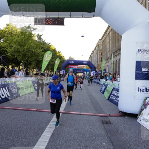 01.09.2024 - BARMER Alsterlauf Kathrin Stürmer Photography http://msf.ph/oto/6970917 01.09.2024 10:06:15 Ziel 2362, 2498, 2546, 2622, 2819, 2842, 2846, 3081, 3307, 3406, 3497, 3500, 3532, 3533, 3535, 3845, 3893, 3917, 4073, 4245, 4442, 4547, 4548, 4676, 5159, 5307, 2076, 2214, 2418, 2739, 2892, 3062, 3161, 3256, 3299, 3436, 3490, 3514, 3944, 4016, 4060, 4465, 4730, 5067, 5160, 8027, 8359 meine-sportfotos.de
