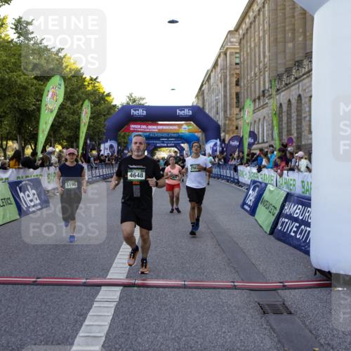 01.09.2024 - BARMER Alsterlauf Kathrin Stürmer Photography http://msf.ph/oto/6970933 01.09.2024 10:06:26 Ziel 1178, 2362, 2377, 2378, 2546, 2574, 2575, 2593, 2621, 2622, 2842, 2846, 3081, 3110, 3158, 3265, 3307, 3406, 3497, 3500, 3532, 3533, 3871, 4004, 4073, 4442, 4547, 4548, 4586, 4676, 5307, 2418, 2439, 2739, 2900, 3022, 3025, 3062, 3689, 3944, 4089, 4333, 4631, 4648, 4730, 4820, 5195, 8286, 8359 meine-sportfotos.de