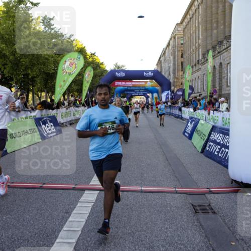 01.09.2024 - BARMER Alsterlauf Kathrin Stürmer Photography http://msf.ph/oto/6970967 01.09.2024 10:07:08 Ziel 2271, 2972, 3314, 3363, 3445, 4243, 4346, 4951, 5049, 5050, 5090, 5132, 2157, 2285, 2547, 2718, 2856, 2946, 2978, 3313, 3849, 4009, 4037, 4038, 4161, 4459, 4717, 5227, 5288 meine-sportfotos.de